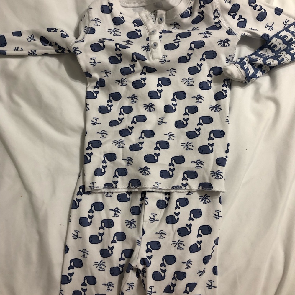Roller Rabbit 2T pajamas-price for set